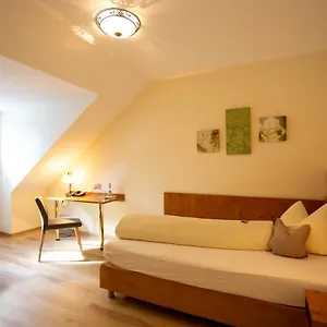 Hotel Und Gottler Josef