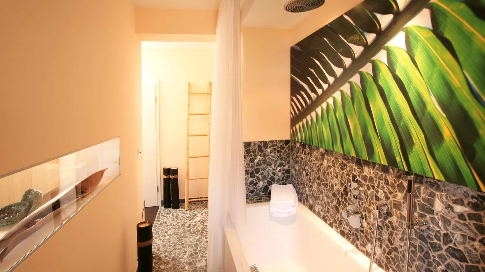 Vinotel Augustin Sulzfeld am Main 3*,